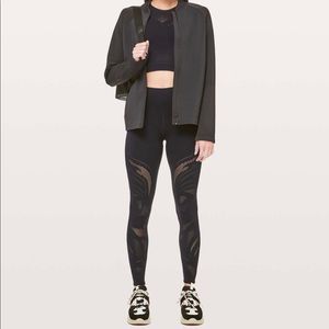 Lululemon Reveal Tight *En Avante 26” black